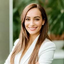 Julie Rosado's Instagram, Twitter & Facebook