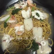 Olahan bahan masakan chinese food memang tidak bisa lepas dari beberapa minyak seperti minyak ikan, saus tiram, kecap asin, ang chiu. Resepi Mee Goreng Cina Style