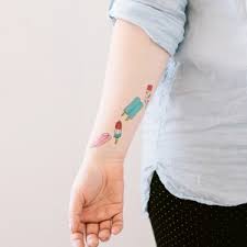 Weitere ideen zu tattoos mit bedeutung, tätowierungen, tattoo ideen. Momentary Ink Die Losung Fur Tattoo Unentschlossene