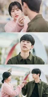 Tak hanya pemeran utamanya yang mencuri perhatian, peran bae in hyuk sebagai second lead di drama ini pun tak boleh dilewatkan. Kang Min Ah And Bae In Hyuk Struggle Through College Life Together In At A Distance Spring Is Green Soompi