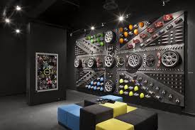 Mini Pop Up Store By Studio 38 London Retail Design Blog Showroom Interior Design Car Showroom Interior Showroom Design