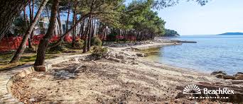Odalar misafirlerimizin konforu ve rahatı için 66 odada. Strand Crvena Luka Biograd Na Moru Dalmatien Zadar Kroatien Beachrex Com