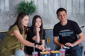 Nantikan video interview Raina, Ardo dan Fey selengkapnya bareng  @cinepolisid Panggonan Wingit tayang di bioskop mulai 30 November 2023!  #PanggonanWingit #FilmPanggonanWingit #HitmakerStudios