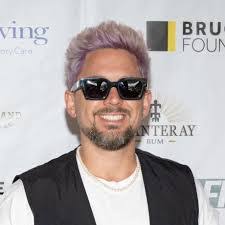 Jeffery Davenport's Instagram, Twitter & Facebook