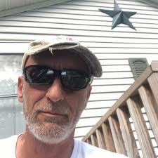 Looking for someone who could install vinyl sheet flooring?