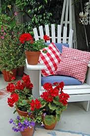 My Painted Garden Geraniums Here There Everywhere Red Geraniums Geraniums Porch Decorating