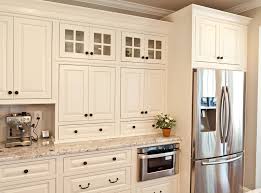 Wonderful Sherwin Williams Indian White Design Ideas And Photos Zillow Digs Fr Cream Colored Kitchen Cabinets Traditional Kitchen Design New Kitchen Cabinets