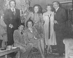 مريم فخر الدين مع اخيها يوسف فخر الدين وزوجته وامها وابنها egyptian actress the past egyptian