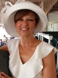 Tina Mott's Instagram, Twitter & Facebook