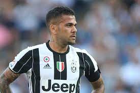 Juventus must show no fear to win champions league iain strachan the brazilian is confident a record sixth straight serie a title and champions league glory are within the bianconeri's. Juventus Turin Dani Alves Uberzeugt Bei Juve Jetzt Lockt England