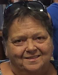 Pam Putnam's Instagram, Twitter & Facebook