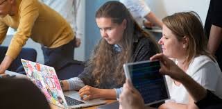Photo Étudiants étrangers : des outils d'intelligence artificielle pour réduire ...