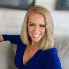 Wendy Hollenbeck's Instagram, Twitter & Facebook