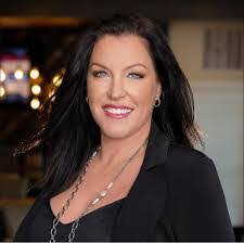 Jennifer Peacock's Instagram, Twitter & Facebook