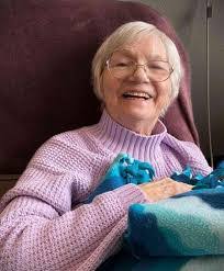 Amy Ikeda's Instagram, Twitter & Facebook