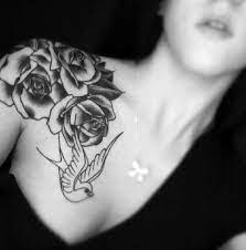 Los tatuajes que empiezan en el hombro fácilmente pueden llegar a la mitad de la espalda. Las 39 Mejores Ideas De Tatuajes En El Hombro Hombre Mujer