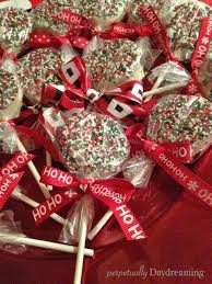 Alibaba.com offers 889 sweet chocolates individually wrapped products. Chocolate Dipped Oreo S With Festive Sprinkles And Ribbon Great Individually Wrapped Treats For Your Guest Christmas Sweets Christmas Snacks Christmas Treats