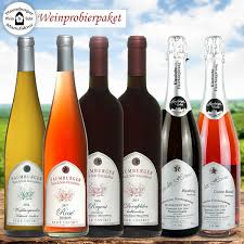 Mit seinen frischen zitrusnoten und zarten anklängen von birne ergänzt er leichte salate, leckere fischgerichte. Naumburger Wein Sekt Manufaktur Probierpaket Von Norma Ansehen