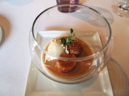 Ham Mousse At The Bottom Covered With A Madeira Jelly And On Top Of The Jelly Was A Fig Souffle Foie Gras Coated In Gingerbre Denkanstosse Lebensmittel Essen