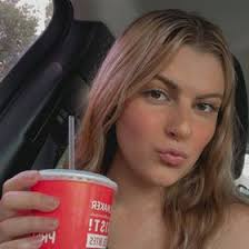 Hannah Cash (HannahAutumn14)