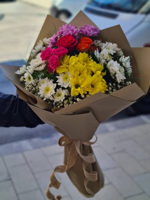 Forumdan sevdi�imiz �yelere �i�ek verelim