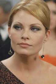 Wanda Cannon's Instagram, Twitter & Facebook