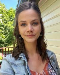 Kelsey Farrar's Instagram, Twitter & Facebook