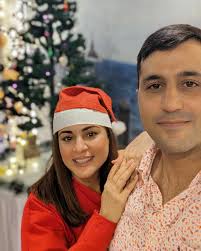 Fresh Pictures Of Our Cute Little Christmas Party. Since last ones weren't  cutting it according to my Husband 🤣. #MerryMerry ❤️🎄