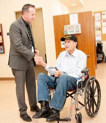 VA clinic celebrates WWII Veteran's 102nd birthday