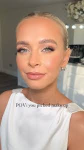 Ashlyn Kelly's Instagram, Twitter & Facebook