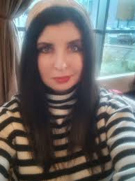 Living an artistic life independently