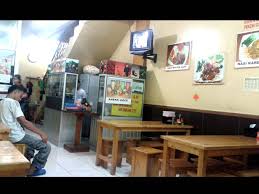 Ini dia 10 tempat makan murah dan enak di semarang, dari mulai kuliner pak bondan, makanan khas, jajanan tradisional, kuliner baru, tempat makan legendaris terkenal, tempat bahkan, ketika siang hari, kuliner malampun juga kerap menjadi incaran para traveller yang berburu kuliner tengah malam. Tempat Makan Di Cikarang Because Curiosity Kills