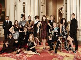 Apenas em algumas ocasiões, como na. The Royals La Serie Que Sonroja A La Familia Real Britanica Television En La Cadena Ser Cadena Ser