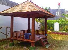 Anda bisa mengabadikan momen di tempat wisata di lembang bandung ala eropa ini melalui jepretan kamera. Saung Bambu Minimalis Untuk Penghias Hunian Anda Solusiruma Com