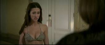 Hewitt began her career as a child actress and singer, appearing in national television commercials before joining the cast. Jennifer Love Hewitt Bikini Top From Heartbreakers Gotceleb