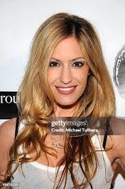 Lindsay Bolton's Instagram, Twitter & Facebook