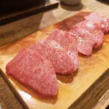 mitsuzanetさんはinstagramを利用しています やっぱり神戸は牛肉ですよねって事で 仕事をおえて三宮で焼肉 今日イチオシのマルセ牛のヒウチ 神戸牛のハラミもいいね 肉も顔もとける food beef wagyu