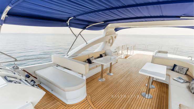 4 (4) (1) | Balthazar Yachting