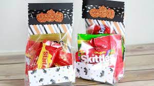 And giving your kiddos themed goodie bags could kick your celebration up a notch. Quick Easy Halloween Treat Bags Youtube