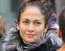 “ha infranto tutte le regole pur di arrivare in cima”, si legge sulla cover di rolling . Jennifer Lopez Senza Trucco A New York Gossip