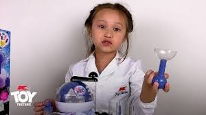 Make your own bath fizzy bombs with a surprise inside! Toy Tester Reviews So Bomb Diy Bath Bomb Factory Youtube