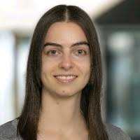 Laura Kohl's Instagram, Twitter & Facebook