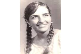 Claudia Chamorro's Instagram, Twitter & Facebook