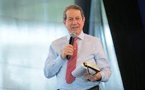 Soares (born december 6, 1947 in muniz freire, espírito santo), is a brazilian televangelist, missionary, author, singer, businessman, and composer. Cnrnnr9rcmmlfm