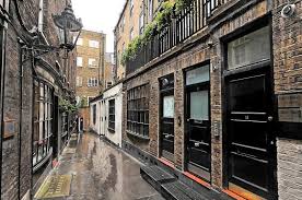 Goodwin S Court Covent Garden Or Diagon Alley In Harry Potter Diagon Alley Alley Covent Garden