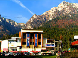 Vezi progonoza meteo pentru astazi si urmatoarele zile la busteni. PreÅ£uri Exorbitante La Telecabina Din Busteni O Familie Cu Un Copil PlÄƒteste PanÄƒ La Babele Si Inapoi Cat Pentru Un Bilet De Avion Bucuresti Paris