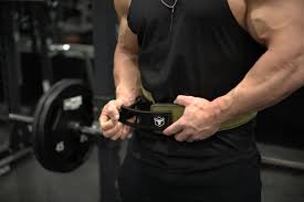 How Tight Should A Weightlifting Belt Be? - Anderson Powerlifting