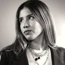 Barbara Dunkel's Instagram, Twitter & Facebook