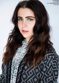 Mae Whitman Photo
