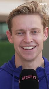 Frenkie de Jong doesn’t know how he’s going to stop Messi 🤷‍♂️ #Messi  #frenkiedejong #Argentina #Netherlands